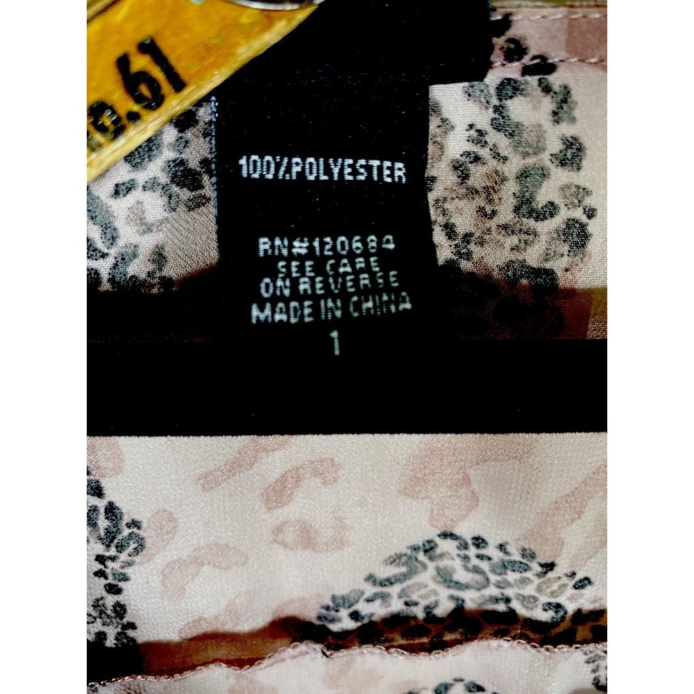 Torrid Blouse Sz 1 Pink Leopard Sugar Skull Print Sheer Button Front Pastel Goth - Picture 6 of 10